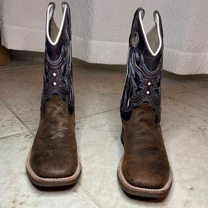 Girls western style boot
